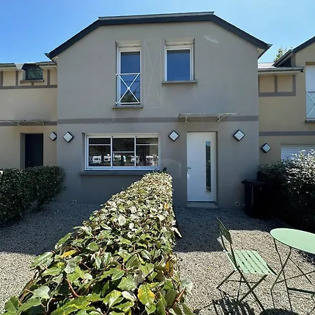 Σπίτι διακοπών De La *